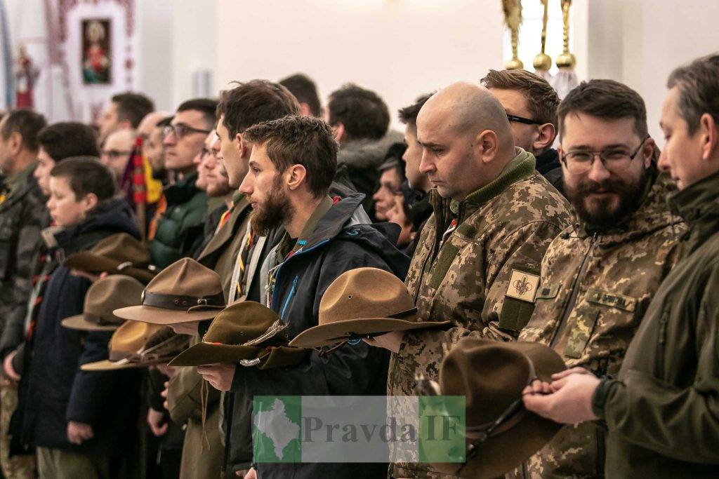 Прощання з Назарієм Лугарєвим,Прощальна Служба Божа за Назарієм Лугарєвим,прощання з Назаром Лугарєвом у Франківську