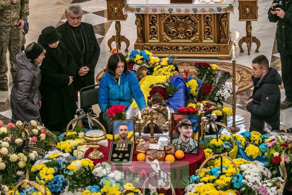 Прощання з Назарієм Лугарєвим,Прощальна Служба Божа за Назарієм Лугарєвим,прощання з Назаром Лугарєвом у Франківську