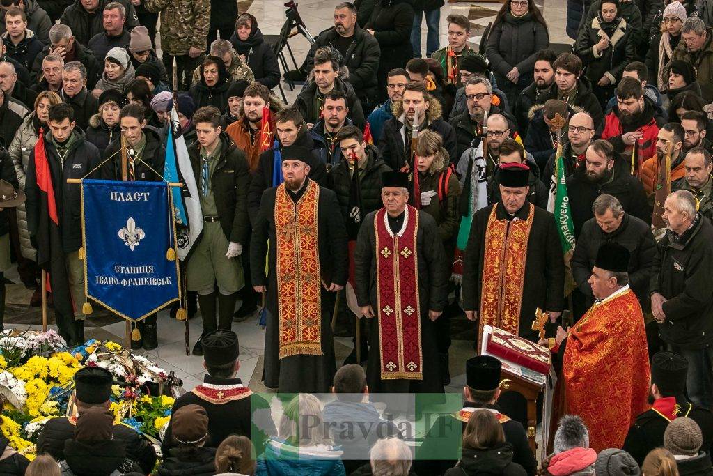 Прощання з Назарієм Лугарєвим,Прощальна Служба Божа за Назарієм Лугарєвим,прощання з Назаром Лугарєвом у Франківську