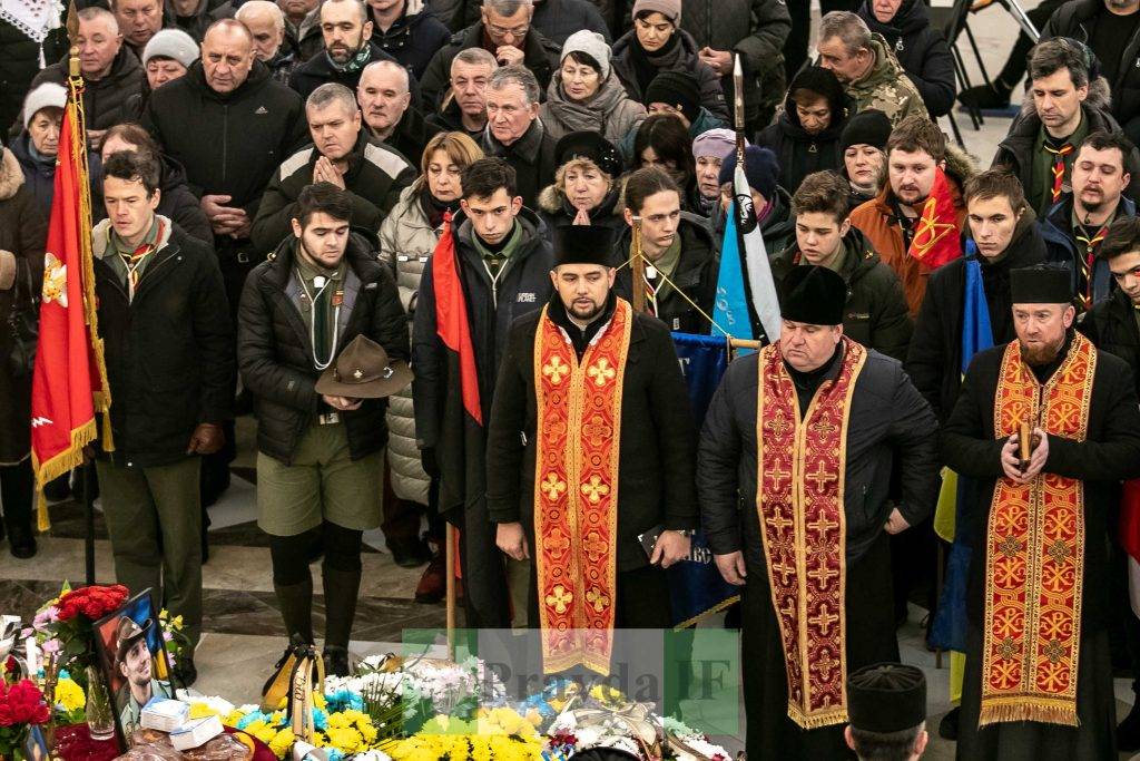 Прощання з Назарієм Лугарєвим,Прощальна Служба Божа за Назарієм Лугарєвим,прощання з Назаром Лугарєвом у Франківську