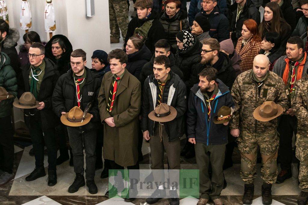 Прощання з Назарієм Лугарєвим,Прощальна Служба Божа за Назарієм Лугарєвим,прощання з Назаром Лугарєвом у Франківську
