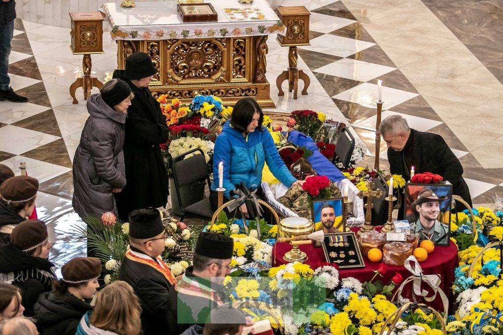 Прощання з Назарієм Лугарєвим,Прощальна Служба Божа за Назарієм Лугарєвим,прощання з Назаром Лугарєвом у Франківську