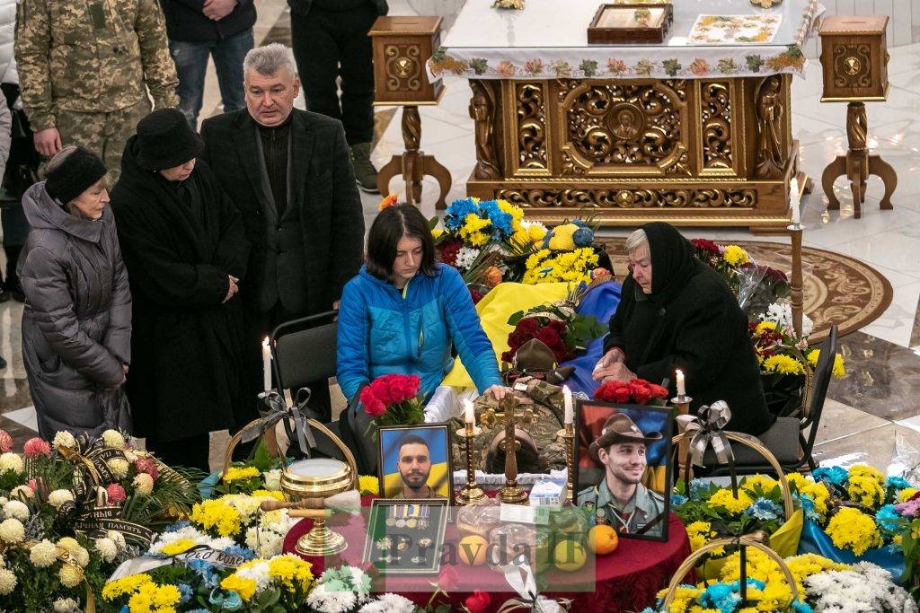 Прощання з Назарієм Лугарєвим,Прощальна Служба Божа за Назарієм Лугарєвим,прощання з Назаром Лугарєвом у Франківську
