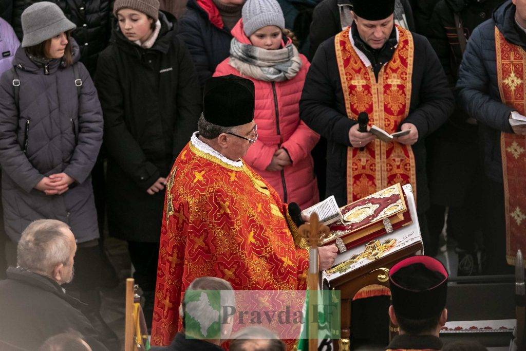 Прощання з Назарієм Лугарєвим,Прощальна Служба Божа за Назарієм Лугарєвим,прощання з Назаром Лугарєвом у Франківську