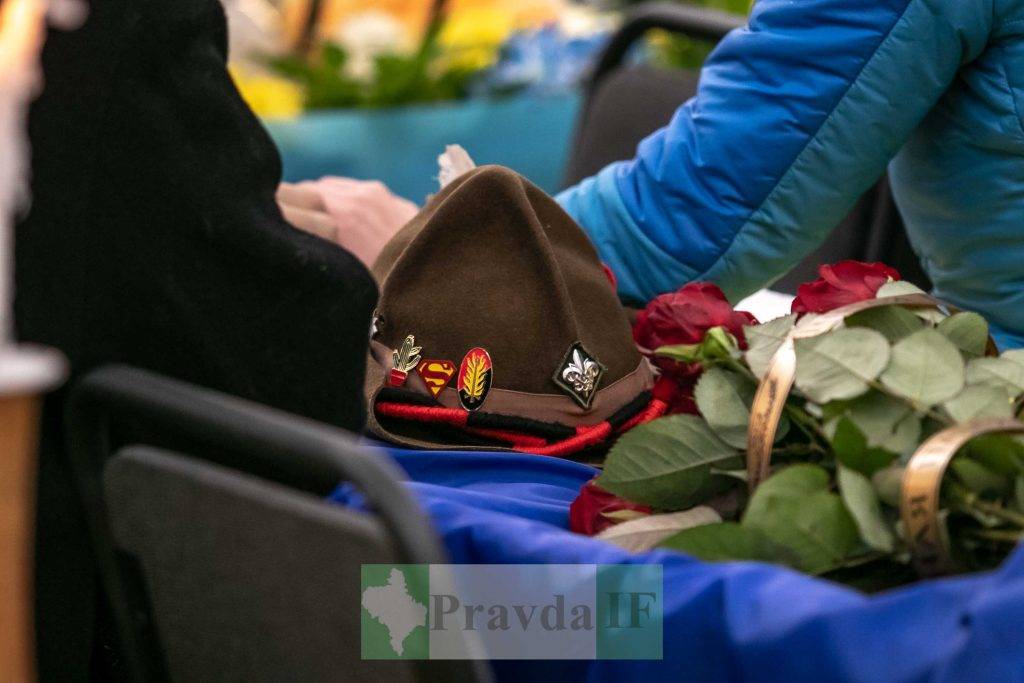 Прощання з Назарієм Лугарєвим,Прощальна Служба Божа за Назарієм Лугарєвим,прощання з Назаром Лугарєвом у Франківську