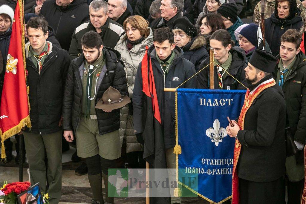 Прощання з Назарієм Лугарєвим,Прощальна Служба Божа за Назарієм Лугарєвим,прощання з Назаром Лугарєвом у Франківську