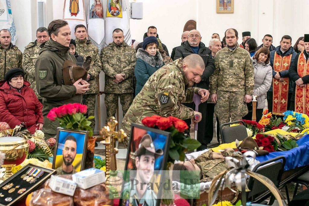 Прощання з Назарієм Лугарєвим,Прощальна Служба Божа за Назарієм Лугарєвим,прощання з Назаром Лугарєвом у Франківську