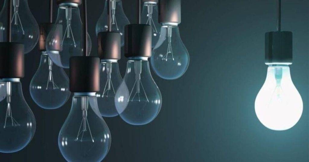 Прикарпатці зможуть безкоштовно обміняти старі лампочки на LED-лампи: що для цього потрібно