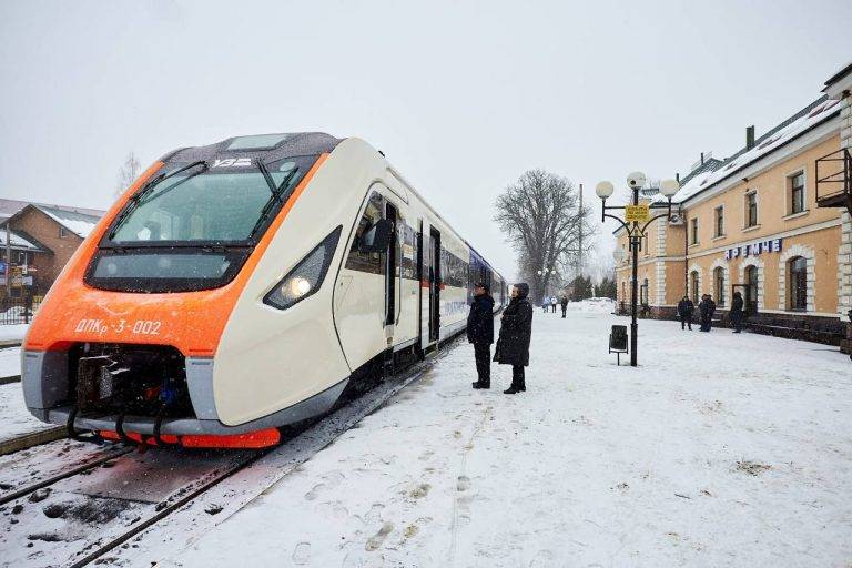 Укрзалізниця повертає «Буковельський експрес»