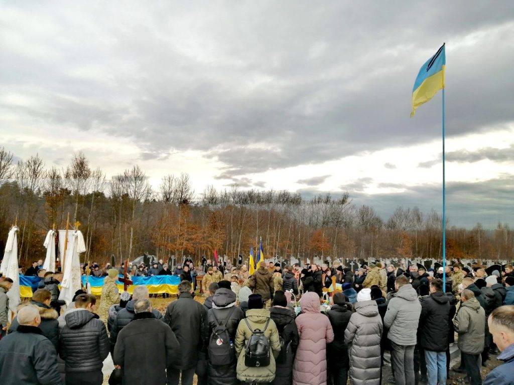 На Прикарпатті попрощалися з полеглим Героєм Володимиром Недільським