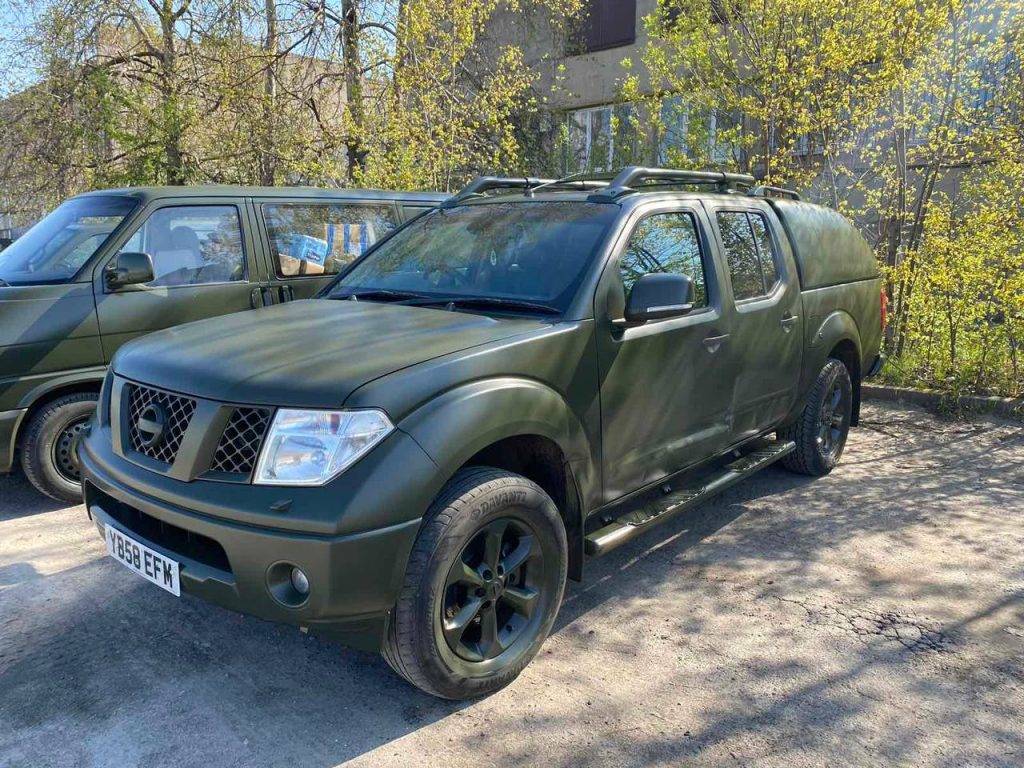 З Франківська на фронт передали 28 авто підвищеної прохідності