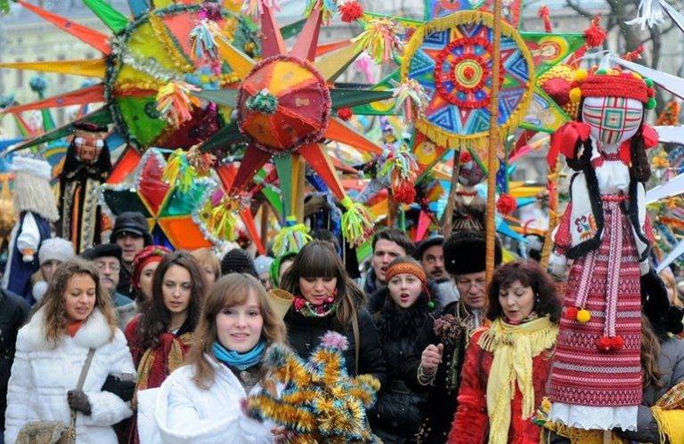 Найвідоміші українські традиційні колядки для дорослих та дітей