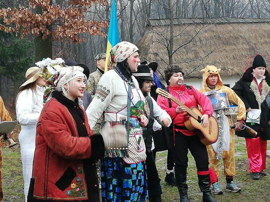 в Крилосі ходила Маланка,Музей етнографії,маланка в крилосі