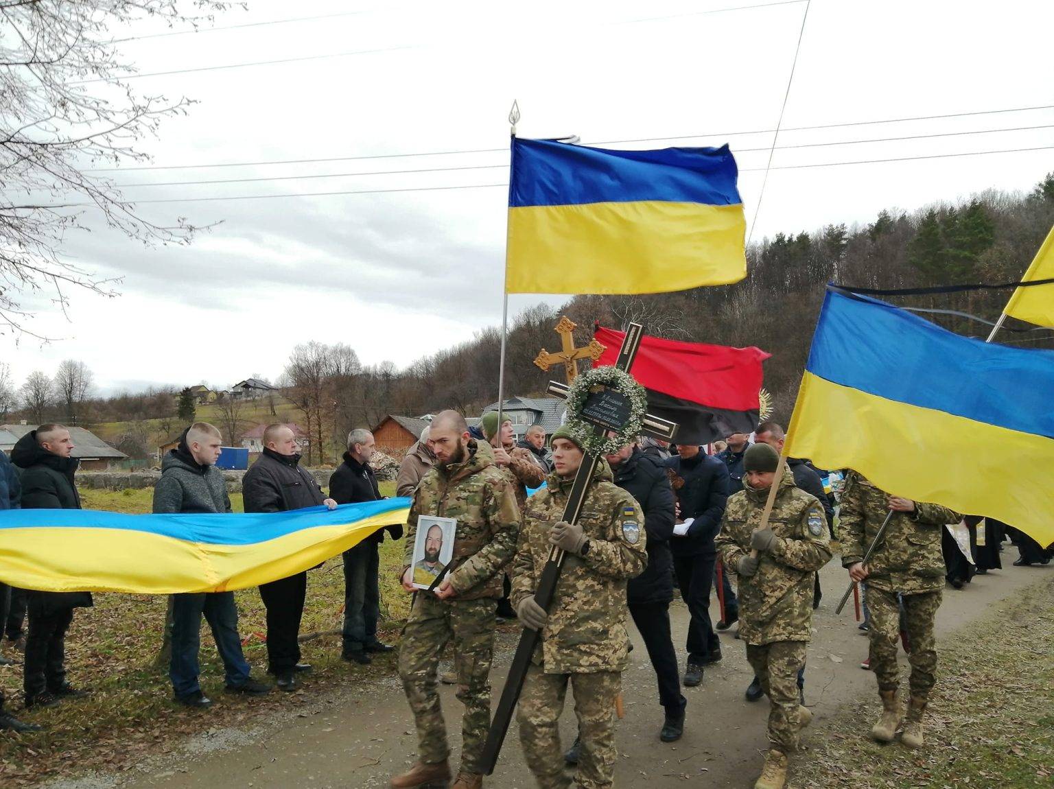 На Франківщині попрощалися з воїном “десятки” Василем Кваснюком