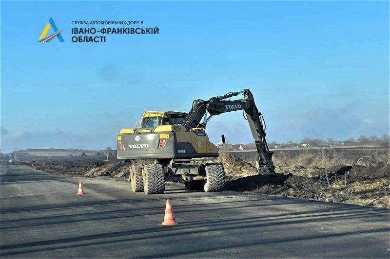 На Прикарпатті триває реконструкція дороги “Стрий – Мамалига”