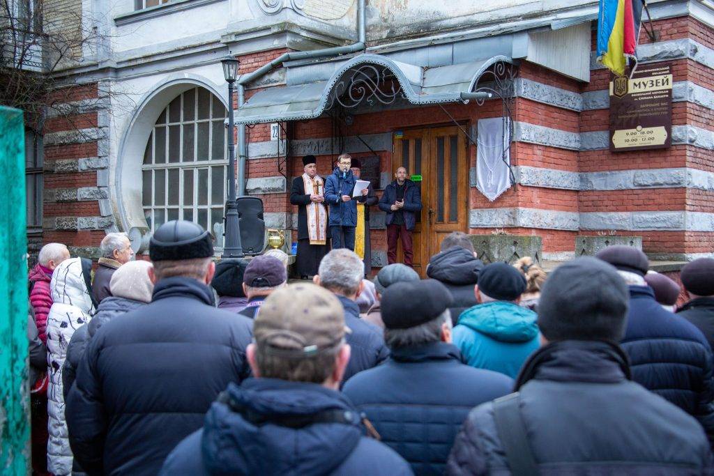 В Івано-Франківську відкрили анотаційну дошку Степану Каспруку