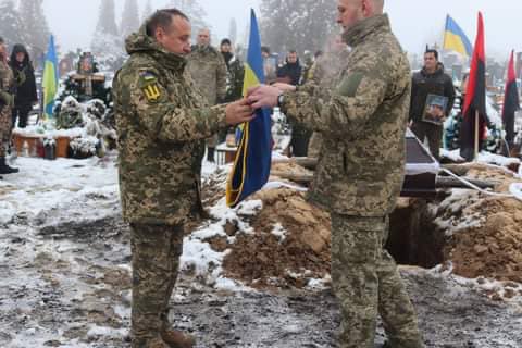 На Калущині попрощалися з бійцем Миколою Кавою,прикарпатець загинув на війні,війна в україні