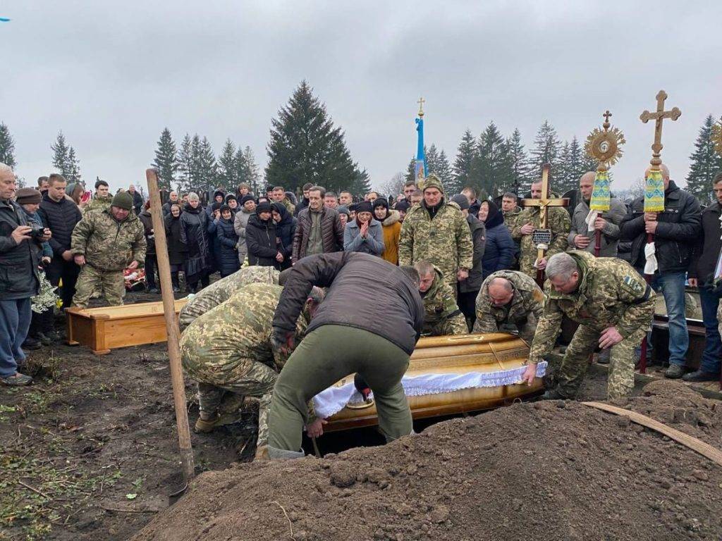 На Городенківщині в останню путь провели захисника Михайла Чорнописького