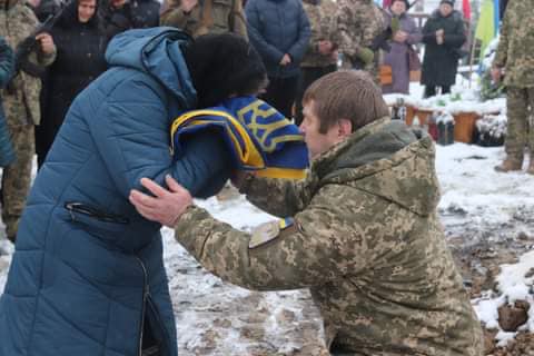 На Калущині попрощалися з бійцем Миколою Кавою,прикарпатець загинув на війні,війна в україні