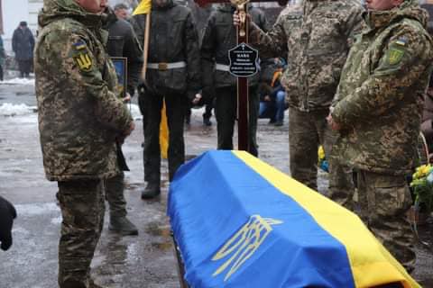 На Калущині попрощалися з бійцем Миколою Кавою,прикарпатець загинув на війні,війна в україні