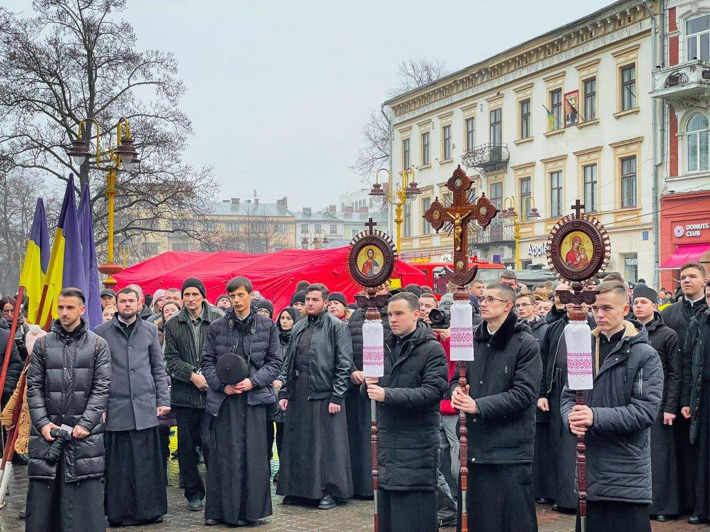 У День Соборності в Івано-Франківську провели панахиду за загиблими героями