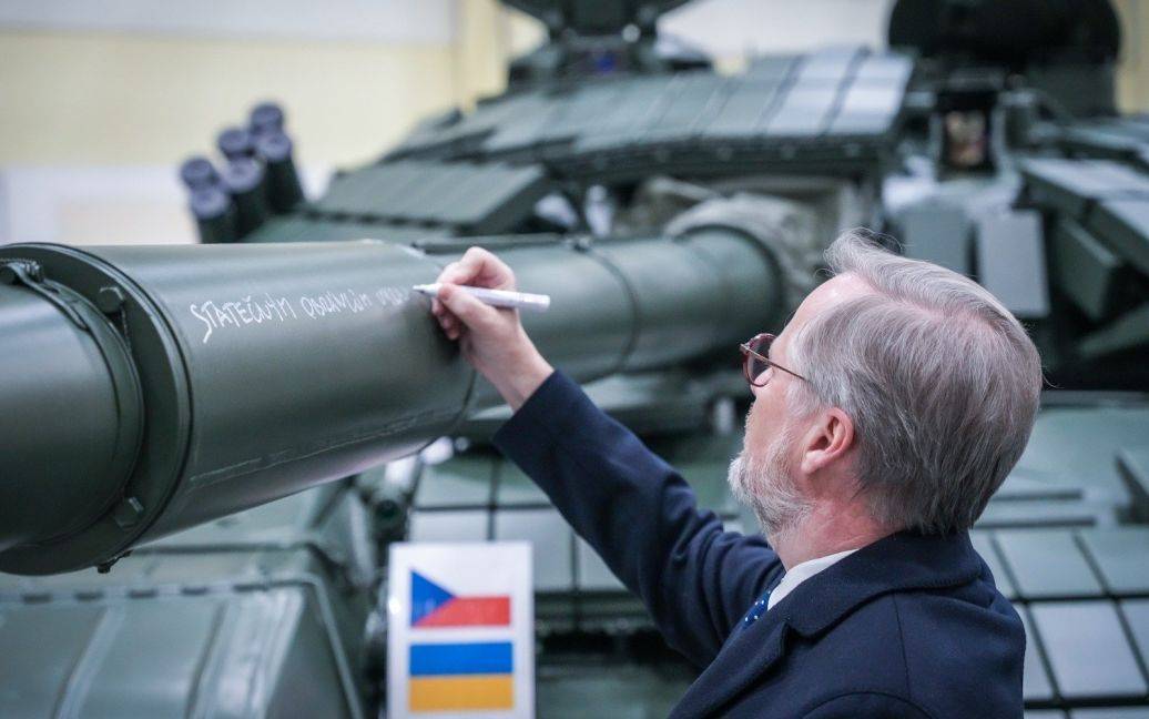 Чехія передає Україні модернізовані танки Т-72