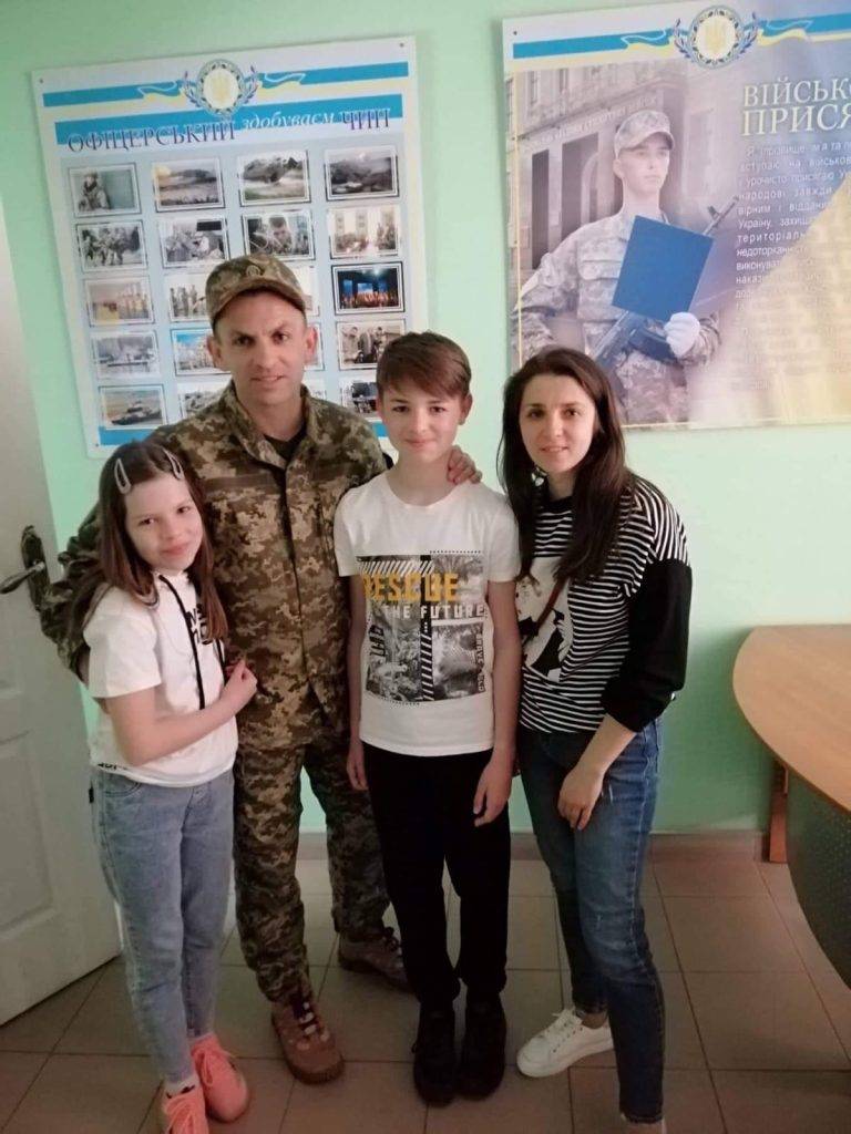 Від важких поранень у військовому госпіталі помер офіцер з Франківщини Тарас Луцишин