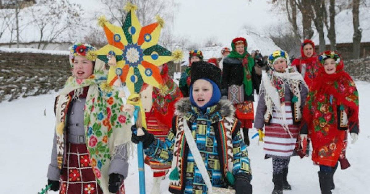 Франківців запрошують взяти участь у сімейному конкурсі «Родинна коляда Перемоги»