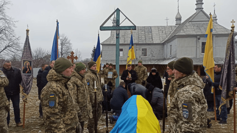 На Коломийщині провели в останню дорогу Героя Володимира Кобилянського