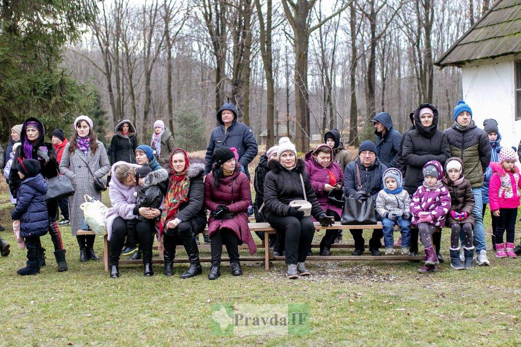 Вертепи та колядки: у заповіднику "Давній Галич" відсвяткували Різдво