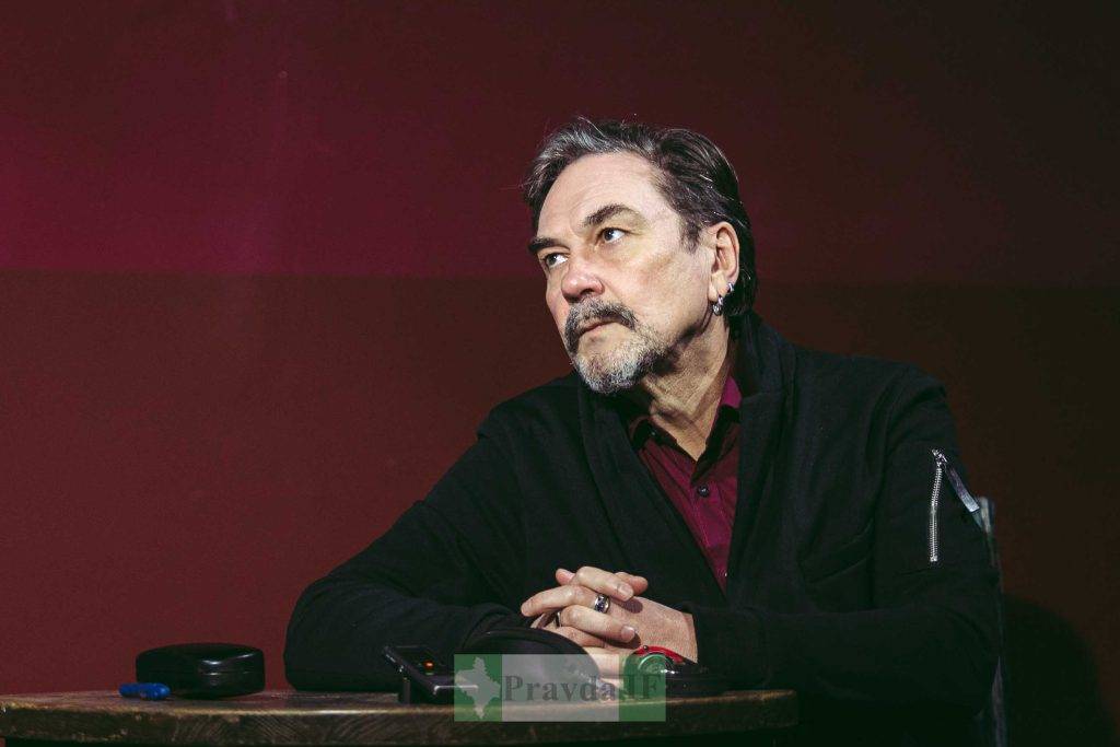 Андрій Любка презентував у Франківську книгу,Письменник Андрій Любка у Франківську,Книга Щось зі мною не так