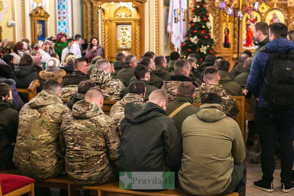 колядували для військових,Коляда на Майзлях для військових,фестиваль коляда на майзлях