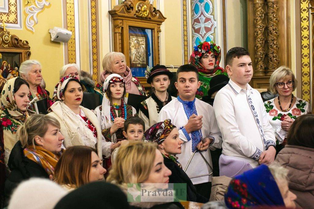 колядували для військових,Коляда на Майзлях для військових,фестиваль коляда на майзлях