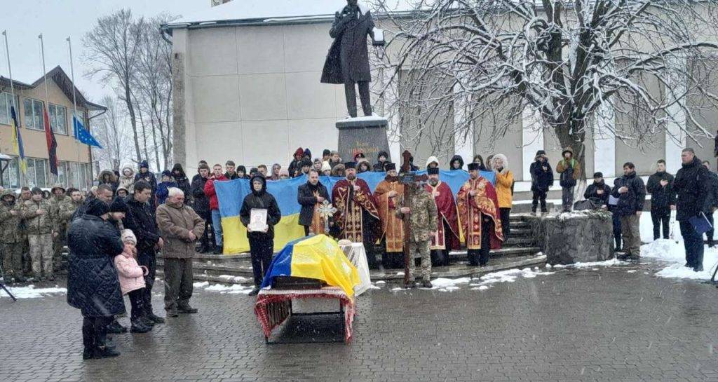 Отинійщина зустріла полеглого на війні захисника Дмитра Годованця