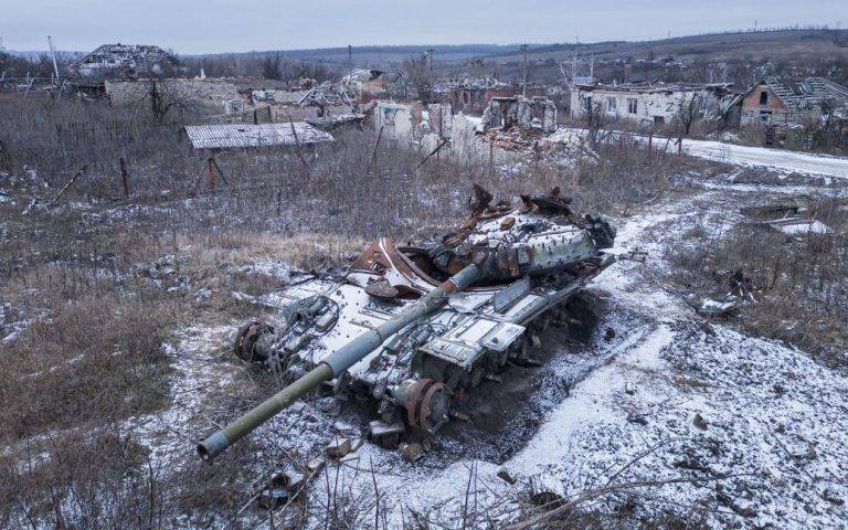 За добу ЗСУ "задвухсотили" ще 900 окупантів та знищили повно ворожої техніки