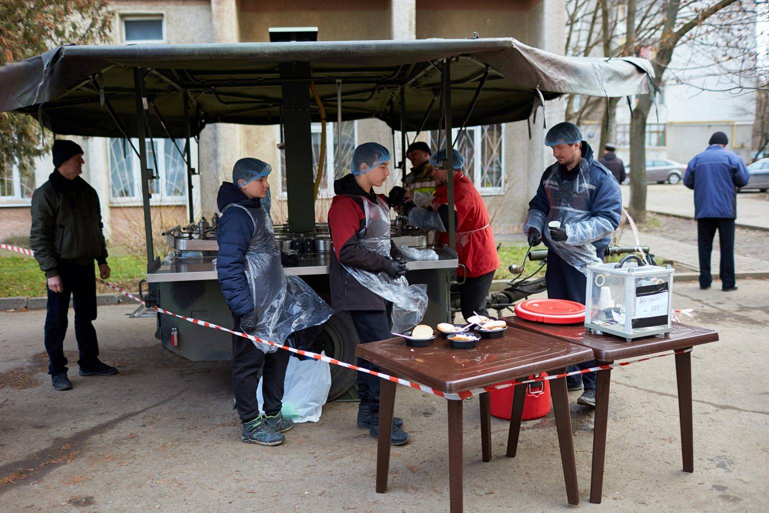 У Франківську відновлює роботу польова кухня