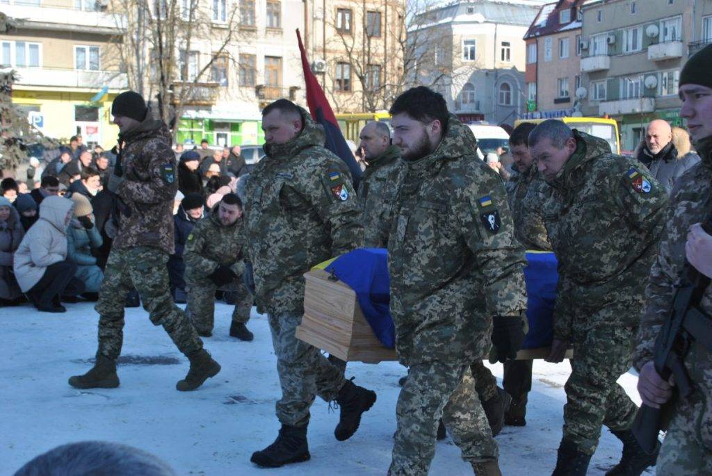 В Рогатині попрощалися із загиблим військовим Богданом Романчуком