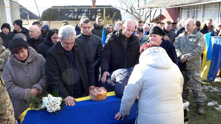 На Прикарпатті попрощалися з Героєм Миколою Волосянчуком