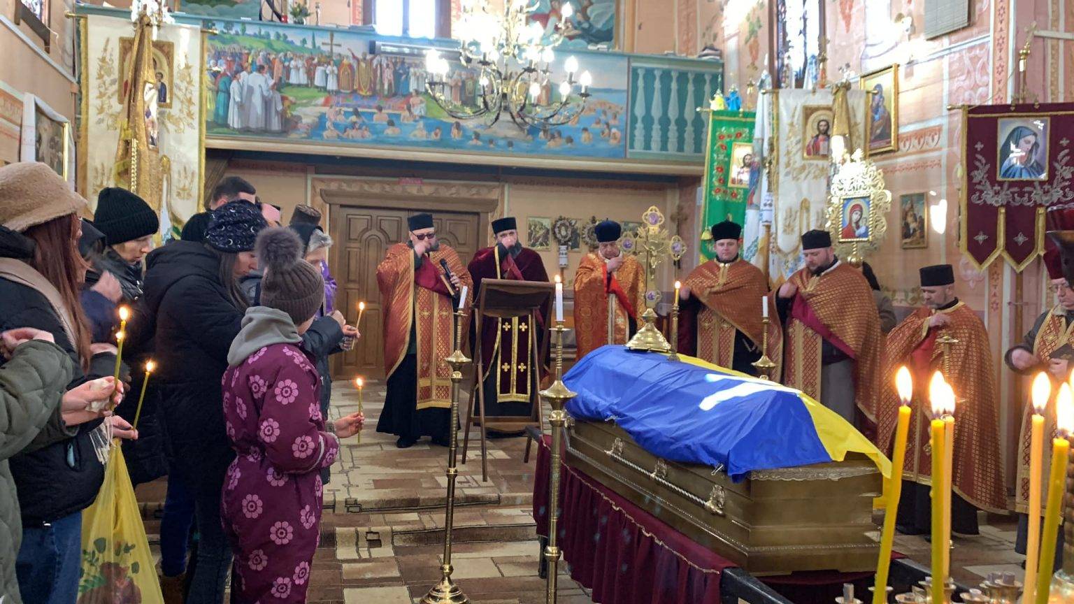 Навіки 45: у Надвірній провели в останню путь Героя Івана Кепещука ФОТО