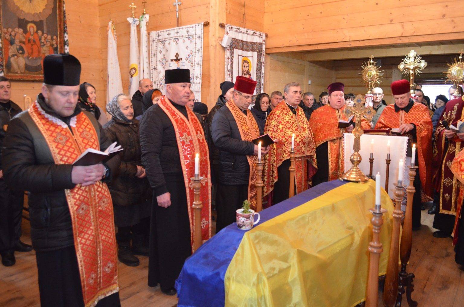 Галицька громада провела в останню путь захисника Степана Бажика