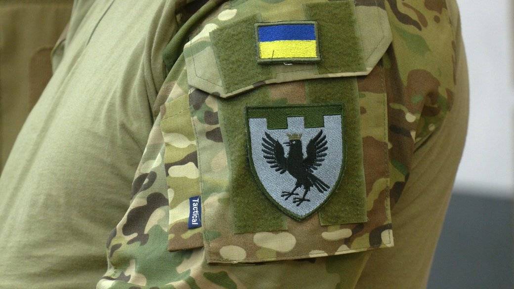 Жителів Франківщини попереджають про вибухи