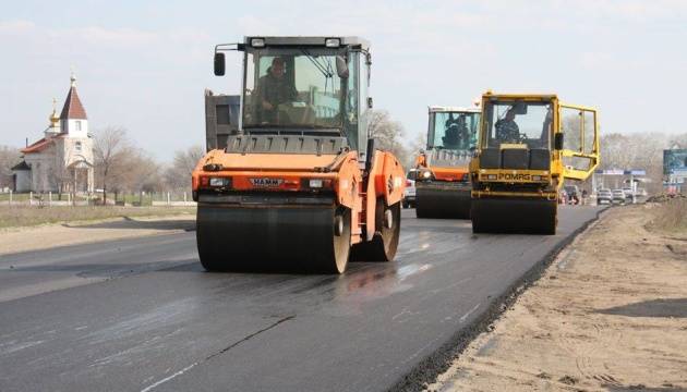 У 2023 на ремонт прикарпатських автошляхів виділили понад 350 тис. грн