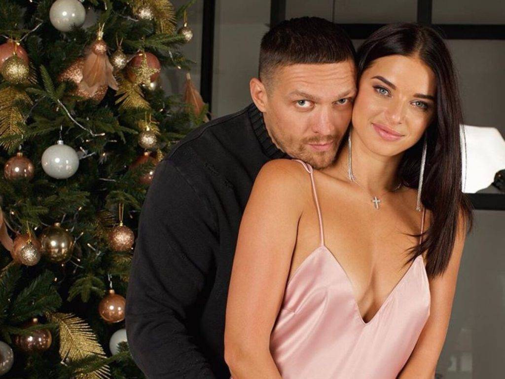 Усик із дружиною замилував мережу романтичними світлинами