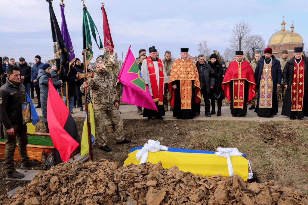 У Калуській громаді в останню путь провели Героя Тараса Пукіша