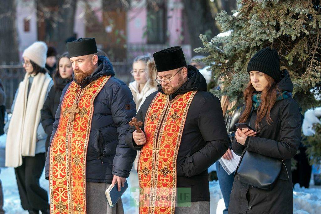 максим руденок,У Франківську відкрили пам'ятну дошку,Відкриття пам'ятної дошки Максиму Руденку