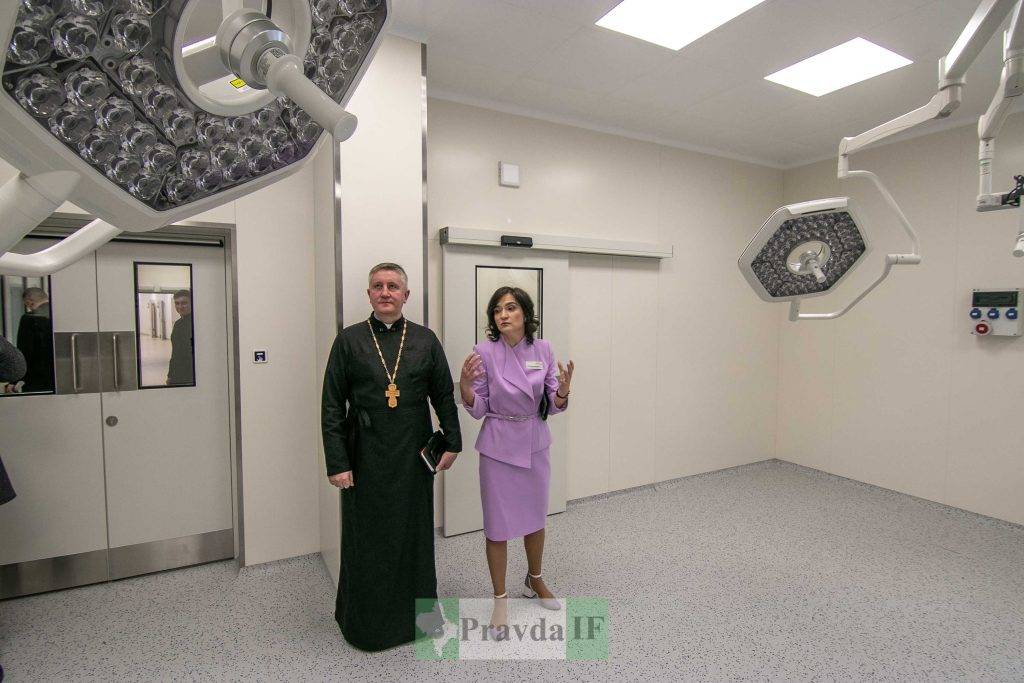 У Франківську Глава УГКЦ освятив новий корпус Лікувально-діагностичного центру «Клініка святого Луки»