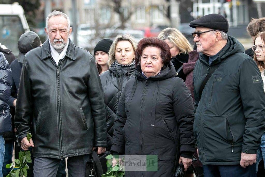 У Франківську відкрили пам'ятну дошку Герою Олегу Вязовченку