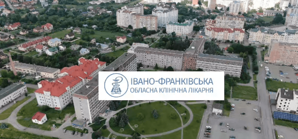 Прикарпатські медики показали, як виглядає один лікарняний день в умовах війни