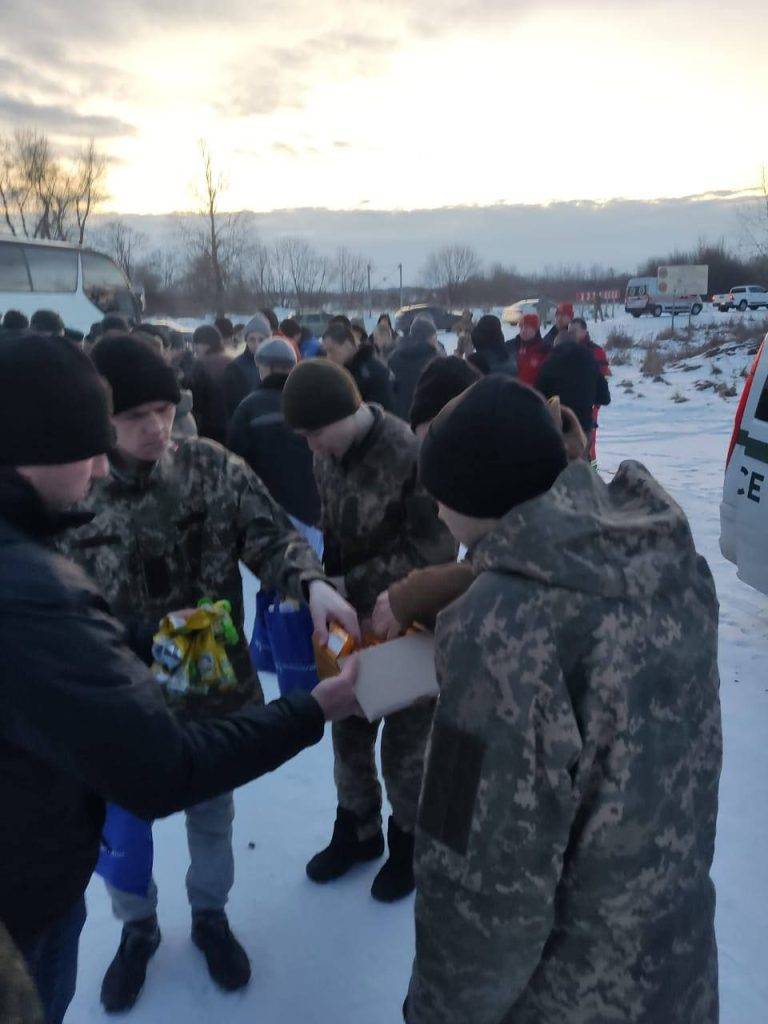 З російського полону звільнили 100 українських військових і одного цивільного