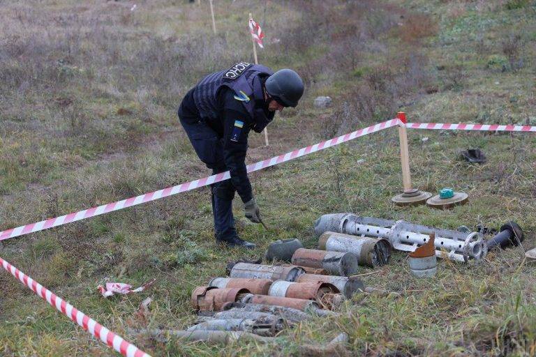 Рятувальники порахували, скільки років розміновуватимуть Україну